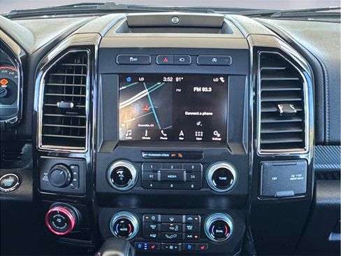 Used 2019 Ford F150 Lariat w/ Equipment Group 502A Luxury AWD/4WD image 11