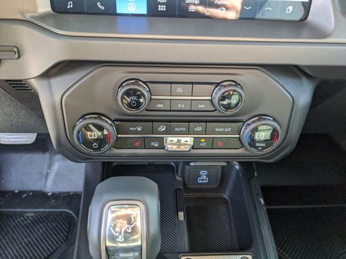 New 2025 Ford Bronco Big Bend image 22