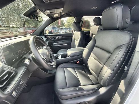 Certified 2026 Chevrolet Traverse LT AWD/4WD image 18