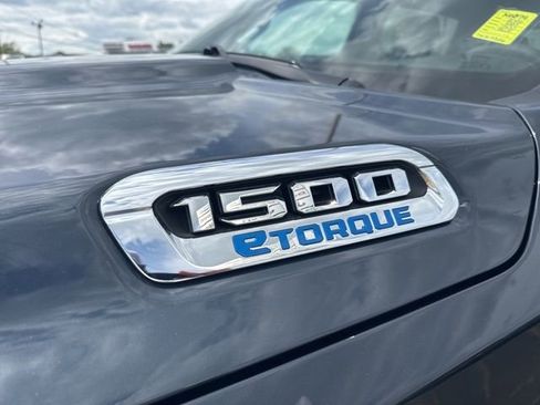 New 2026 RAM 1500 4x4 Crew Cab image 10