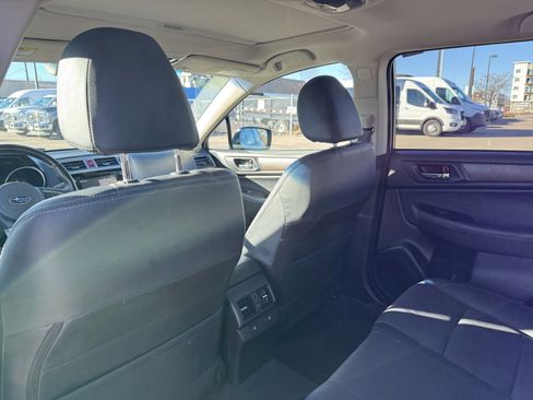 Used 2017 Subaru Outback 2.5i Limited image 15