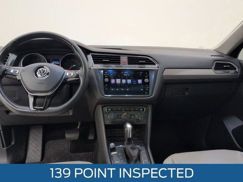 Used 2020 Volkswagen Tiguan SE w/ Panoramic Sunroof Package image 8
