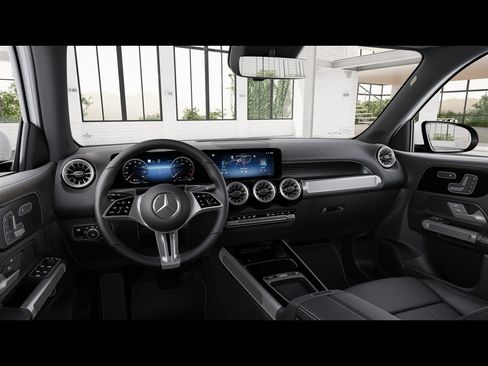 Certified 2026 Mercedes-Benz GLB 250 4MATIC image 38