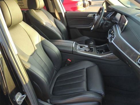 Used 2019 BMW X7 xDrive40i w/ Premium Package image 29