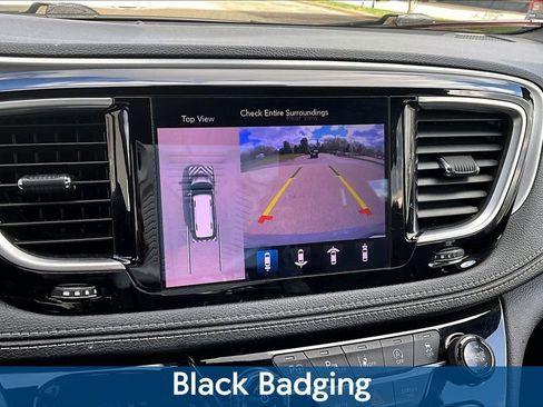 Used 2020 Chrysler Pacifica Limited w/ Advanced Safetytec Group image 15