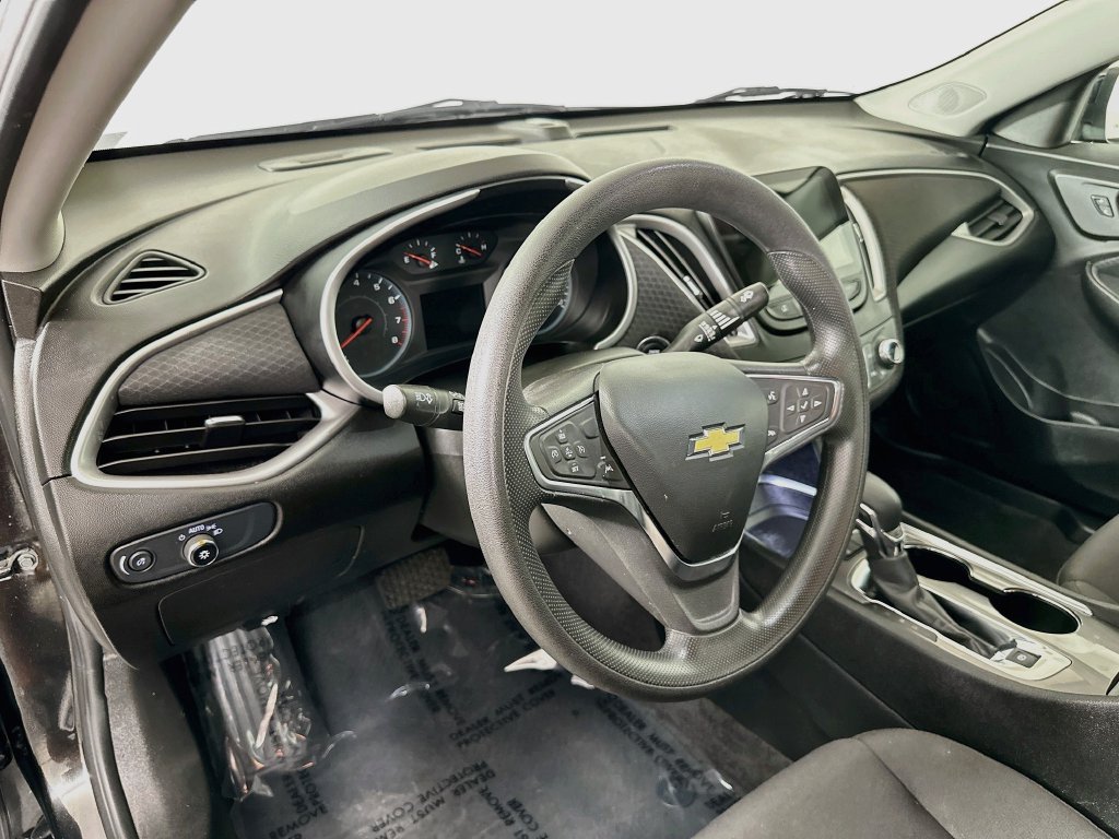 Used 2024 Chevrolet Malibu LT FWD image 15