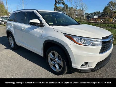 Used 2016 Toyota Highlander Limited w/ Driver Technology Package image 3