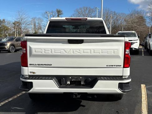 Used 2022 Chevrolet Silverado 1500 Custom w/ Safety Confidence Package image 5