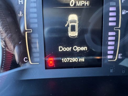 Used 2017 Jeep Cherokee Latitude w/ Comfort/Convenience Group image 48