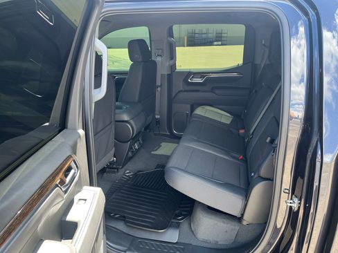 Used 2025 GMC Sierra 1500 Elevation AWD/4WD image 13