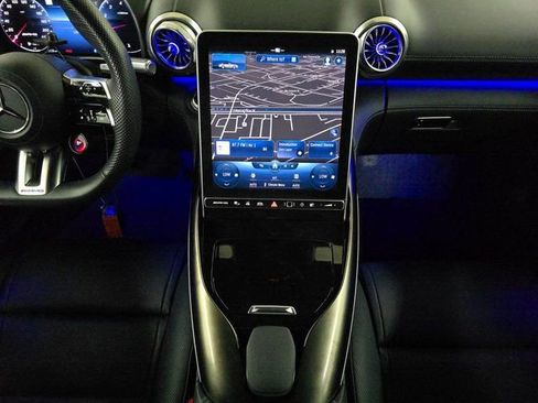 Used 2022 Mercedes-Benz SL 63 AMG 4MATIC w/ Driver Assistance Package image 4