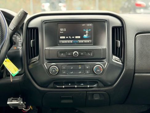 Used 2017 Chevrolet Silverado 1500 Custom w/ Custom Convenience Package image 18