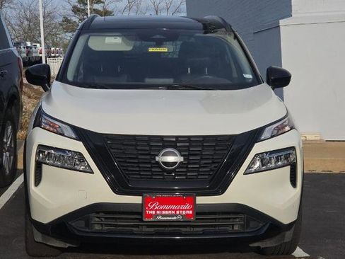 Certified 2023 Nissan Rogue SV w/ SV Premium B Package image 6