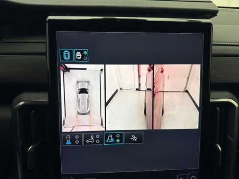 New 2025 GMC Acadia Elevation w/ Elevation Premium Package image 29