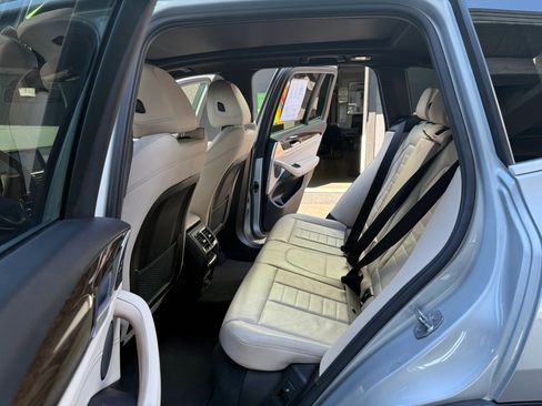 Used 2018 BMW X3 xDrive30i AWD/4WD image 12
