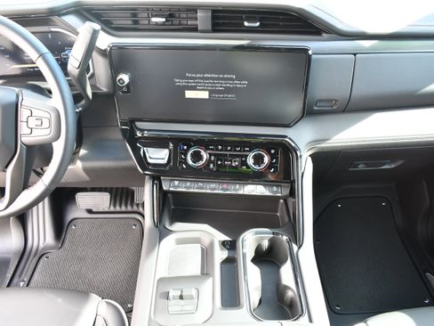 New 2026 GMC Sierra 2500 AT4X image 21