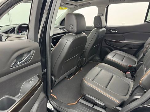 Used 2023 GMC Acadia AT4 image 42