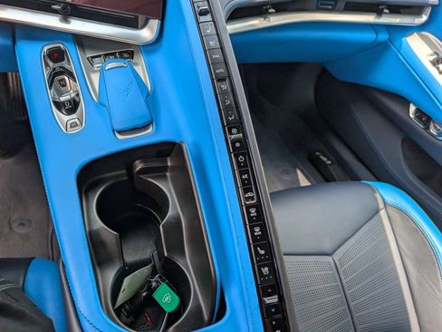 Used 2022 Chevrolet Corvette Stingray Premium Conv w/ Z51 Performance Package RWD image 27