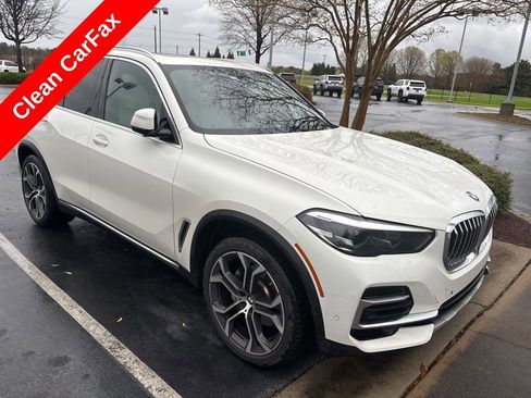 Used 2023 BMW X5 xDrive40i w/ Premium Package image 4