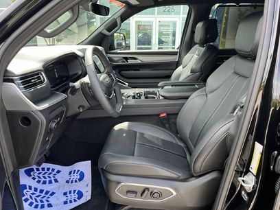 Used 2025 Jeep Wagoneer Series III w/ Premium Group I