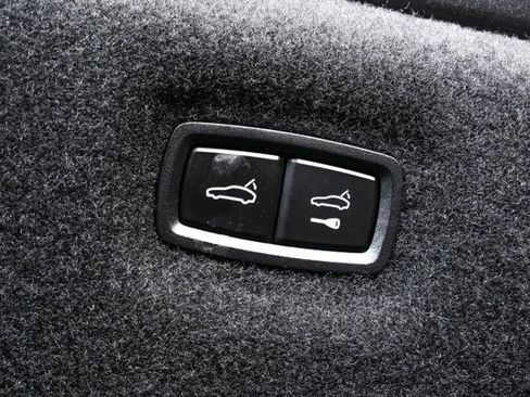 Used 2022 Audi e-tron GT Premium Plus w/ Performance Package image 28