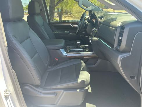 Used 2024 GMC Sierra 1500 Elevation w/ Elevation Premium Package AWD/4WD image 18