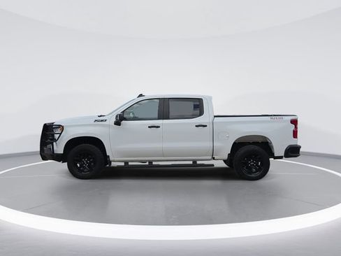 Used 2024 Chevrolet Silverado 1500 LT Trail Boss w/ Convenience Package II AWD/4WD image 1