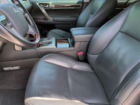 Used 2016 Lexus GX 460 Luxury w/ Preferred Accessory Package AWD/4WD image 25