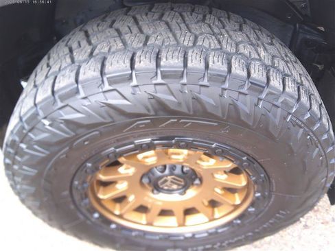 Used 2025 Toyota 4Runner SR5 AWD/4WD image 20