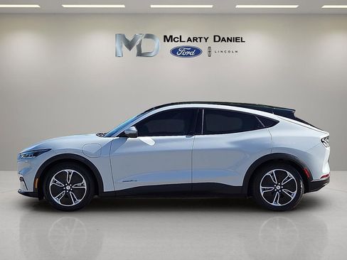Used 2021 Ford Mustang Mach-E Select w/ Comfort/Appearance Package AWD/4WD image 3