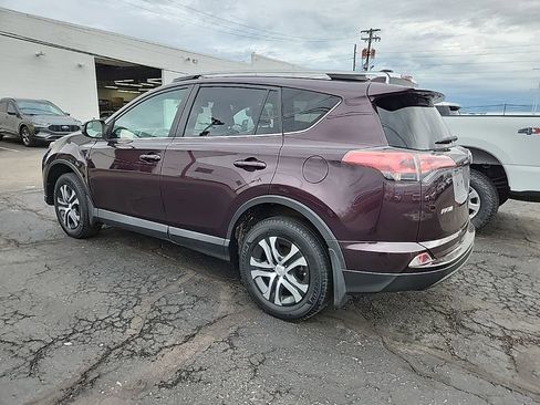 Used 2018 Toyota RAV4 LE w/ All Weather Liner Package image 5