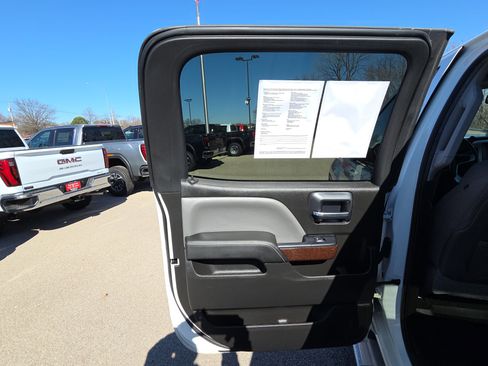 Used 2015 GMC Sierra 1500 SLE w/ SLE Value Package image 27