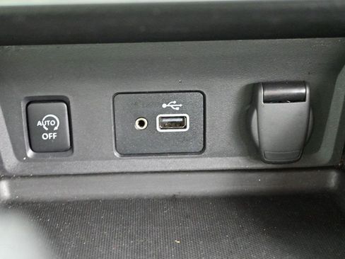 Used 2024 Nissan Sentra S FWD image 23