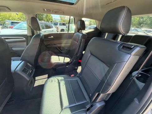 Used 2022 Volkswagen Atlas SE AWD/4WD image 10