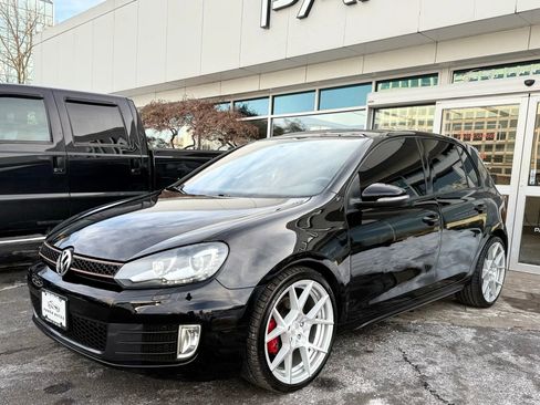Used 2014 Volkswagen GTI Driver's Edition FWD image 3