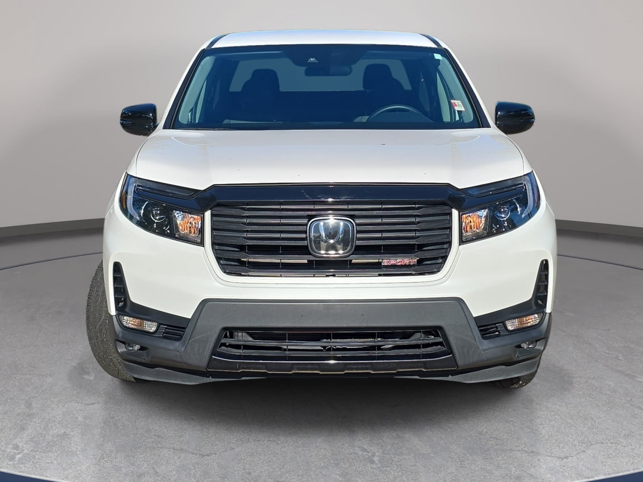 Used 2023 Honda Ridgeline Sport image 2