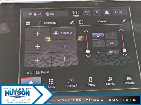 Used 2023 Jeep Grand Cherokee L Laredo image 25