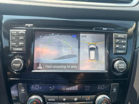 Used 2016 Nissan Rogue SL w/ SL Premium Package AWD/4WD image 22