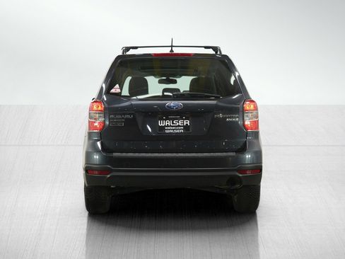 Used 2015 Subaru Forester 2.5i Premium w/ All-Weather Package AWD/4WD image 4