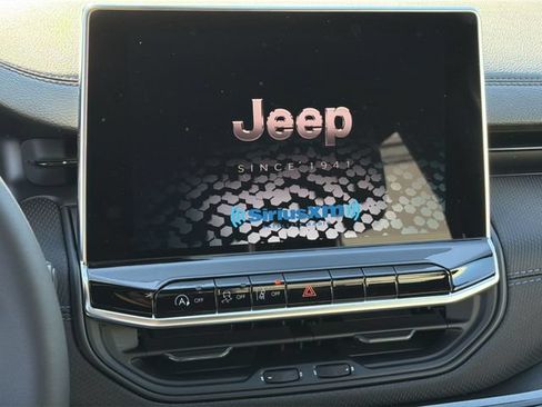 New 2026 Jeep Compass Latitude AWD/4WD image 18