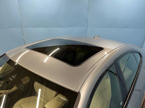 Used 2023 BMW i4 eDrive40 w/ Premium Package image 25