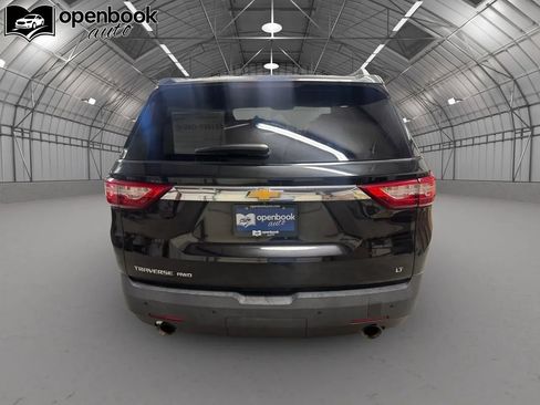 Used 2020 Chevrolet Traverse LT image 6
