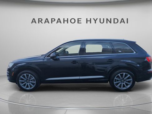 Used 2017 Audi Q7 3.0T Prestige image 2