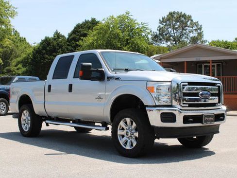 Used 2016 Ford F250 XLT AWD/4WD image 3