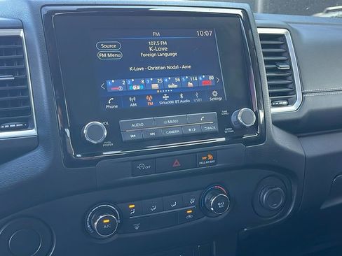 Used 2023 Nissan Frontier SV image 18