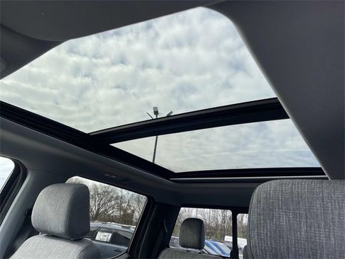 Used 2022 Ford F150 XLT w/ Equipment Group 302A High image 27