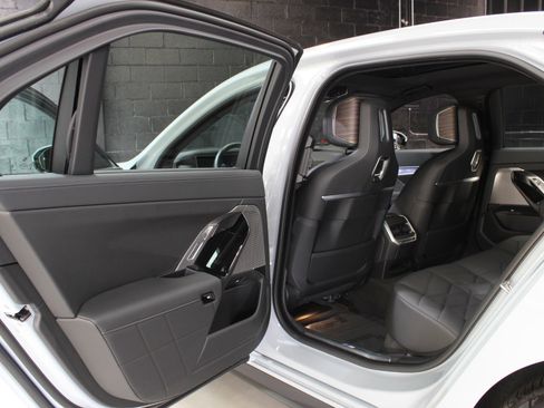 Used 2024 BMW 740i 740i M Sport Package image 35