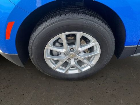 Used 2024 Chevrolet Equinox LT image 9