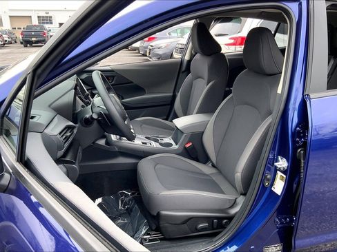 Certified 2025 Subaru Crosstrek 2.0i Premium image 8