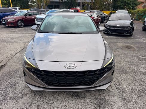 Used 2022 Hyundai Elantra SEL FWD image 4